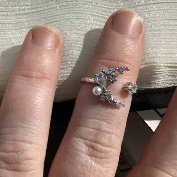 -Luxurious Open design  celestial themed Cz Diamond & Pearl moon Ring - Picture 4 of 15